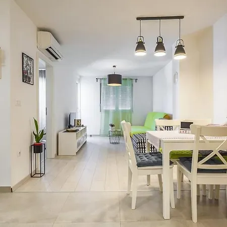 Delux Apartman Pula Exterior foto